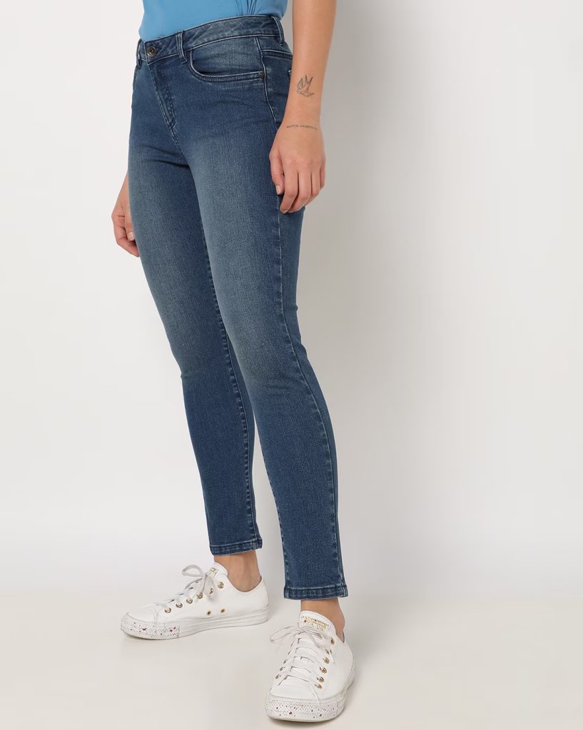 Blue jeans for women, selecting the perfect pair of blue jeans for women involves considering several factors, including body type,