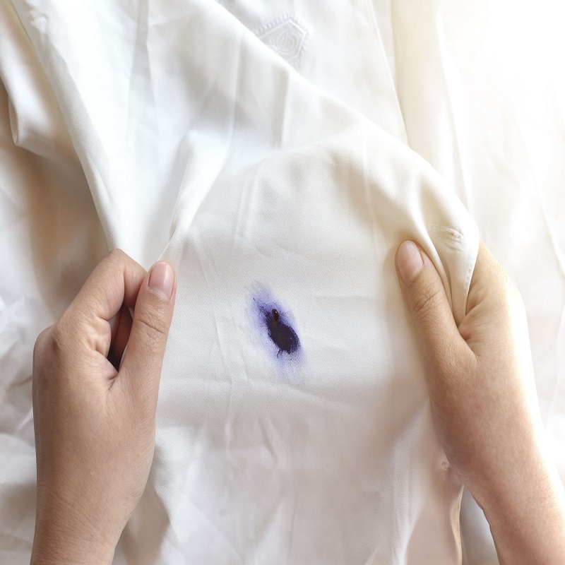 remove ink from clothing