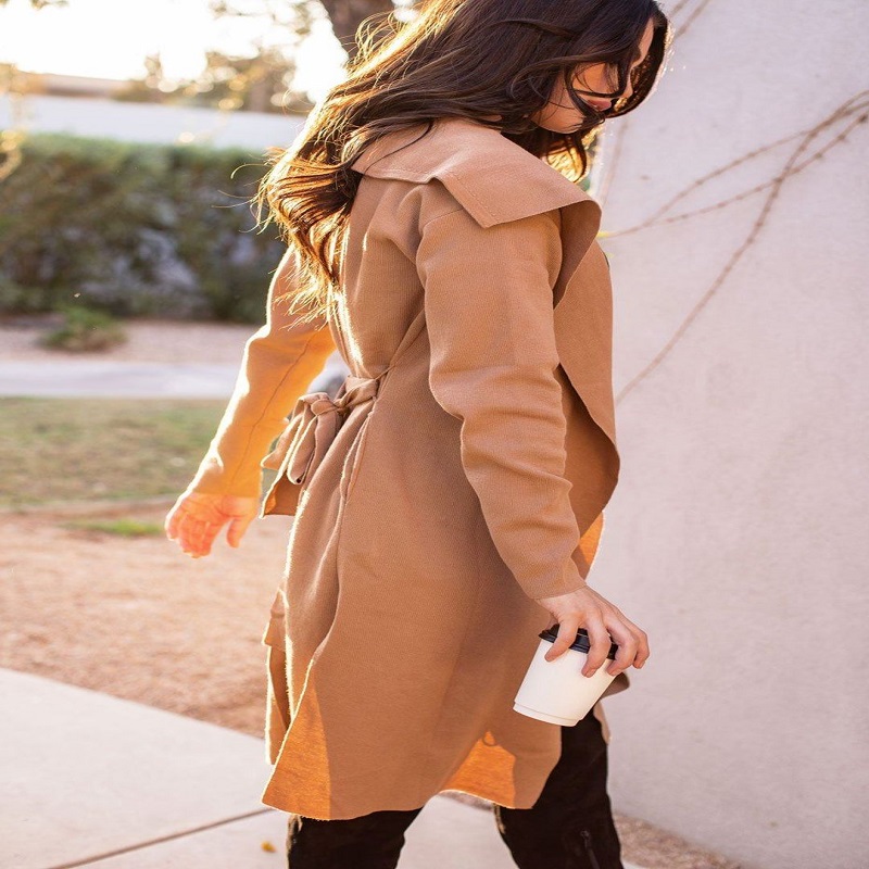 Lightweight trench coat 