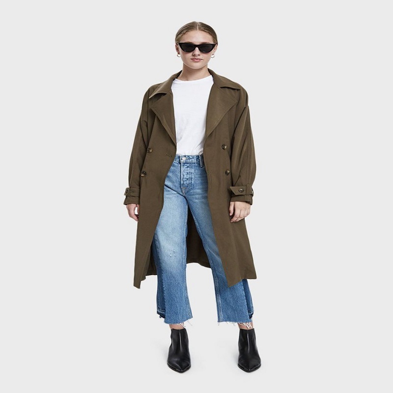 Lightweight trench coat